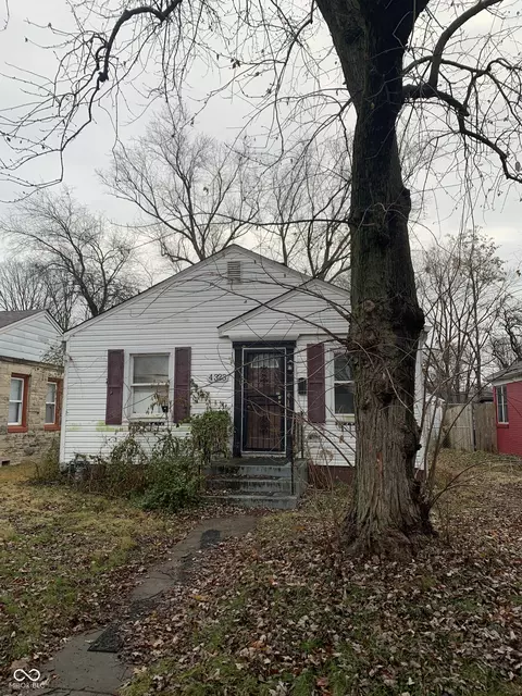 4323 Kingsley Dr, Indianapolis, IN 46205