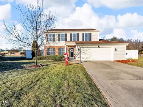 9916 Wellsford Cir, Indianapolis, IN 46236
