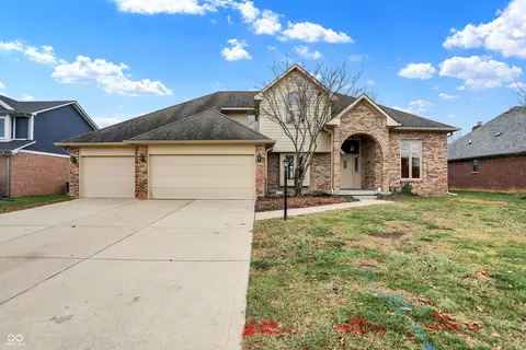 10419 E Quiet Dr, Indianapolis, IN 46239