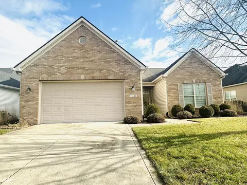 13645 Seven Oaks Dr, Fishers, IN 46038