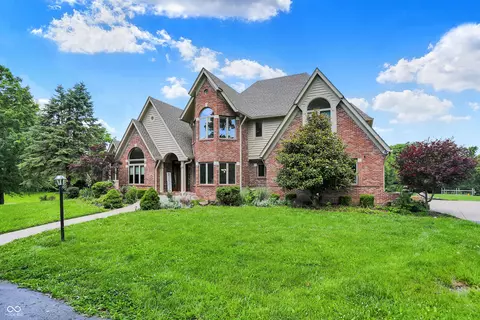 3592 W Smokey Row Rd, Bargersville, IN 46106