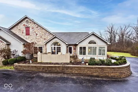 1152 Deerbrook Trl, Greenwood, IN 46142