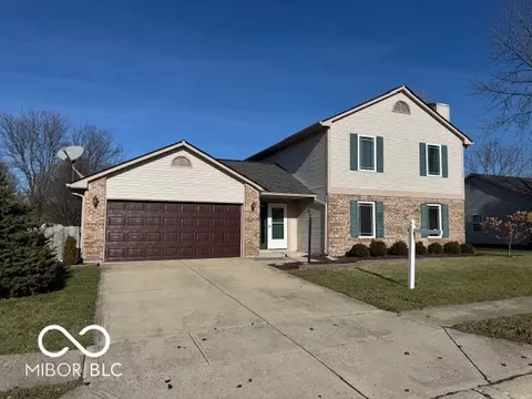 558 Quail Ridge Dr, Westfield, IN 46074
