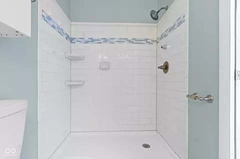 Bath - 2037 E 106th St, Carmel, IN 46032 photo 2 of 3