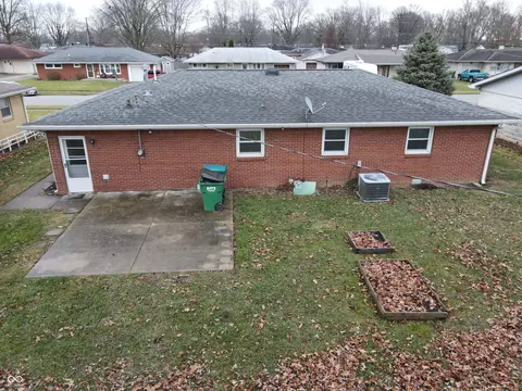 Exterior - 218 Brookside Ln, Plainfield, IN 46168 photo 5 of 7