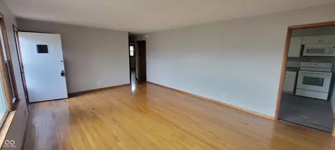 Living - 218 Brookside Ln, Plainfield, IN 46168 photo 3 of 3
