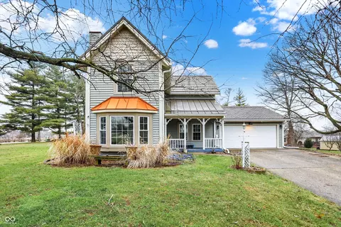 130 N Milford Dr, Franklin, IN 46131
