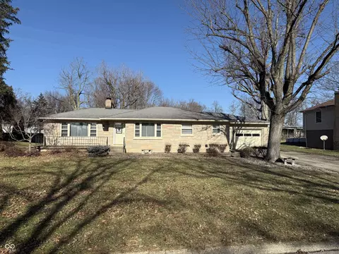 1204 Forest Dr, New Castle, IN 47362
