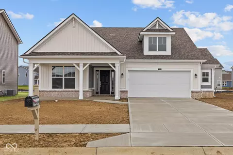 10109 Redwood Peak Ln, Indianapolis, IN 46259
