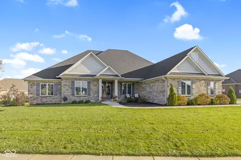 107 Woodview Dr, Pittsboro, IN 46167
