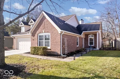 10787 Pimlico Cir, Indianapolis, IN 46280
