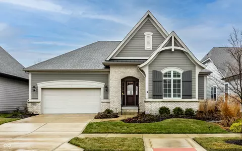 1915 Granville Dr, Westfield, IN 46074
