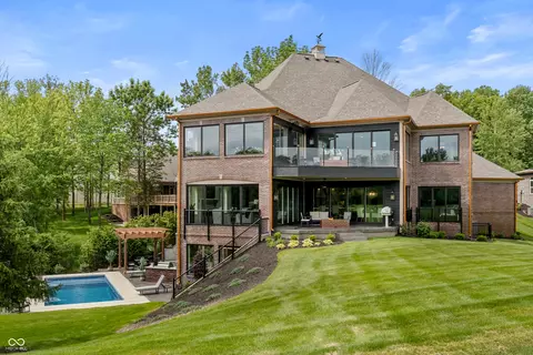 11683 Cold Creek Ct, Zionsville, IN 46077