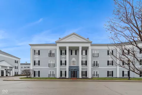 12914 University Cres #3C, Carmel, IN 46032