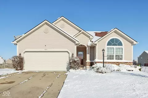 870 Harvest Lake Dr, Brownsburg, IN 46112