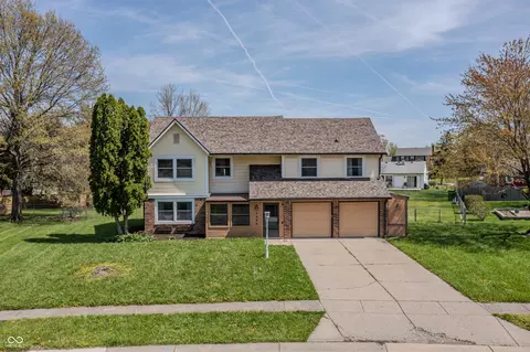 7906 Hampton Pl, Fishers, IN 46038