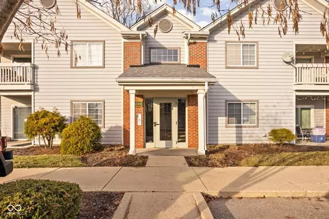 8224 Glenwillow Ln #206, Indianapolis, IN 46278