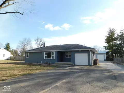1513 Laurel Dr, Columbus, IN 47203
