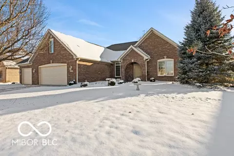 6151 W Richman Ln, New Palestine, IN 46163