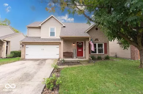 11064 Oakridge Dr, Fishers, IN 46038