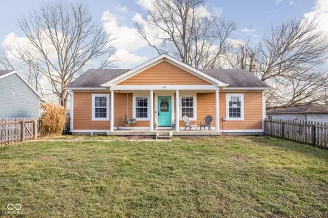 332 W Lincoln St, Danville, IN 46122