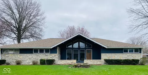 2110 Round Barn Rd, Anderson, IN 46017