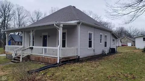 499 N Indiana St, Danville, IN 46122