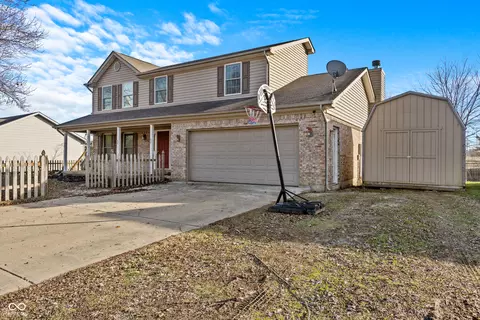 3 Lakewood Dr, Trafalgar, IN 46181