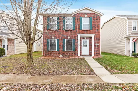 12221 Weathervane Dr, Noblesville, IN 46060