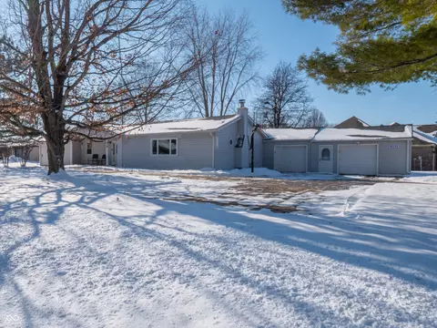 8231 Spring Valley Dr, Plainfield, IN 46168 photo 48