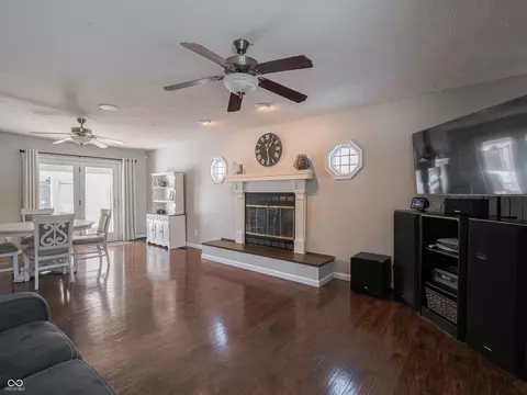 8231 Spring Valley Dr, Plainfield, IN 46168 photo 7