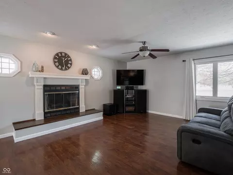 8231 Spring Valley Dr, Plainfield, IN 46168 photo 11