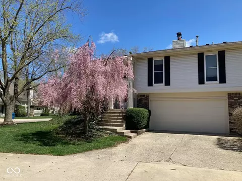 7629 Farm View Cir W, Indianapolis, IN 46256