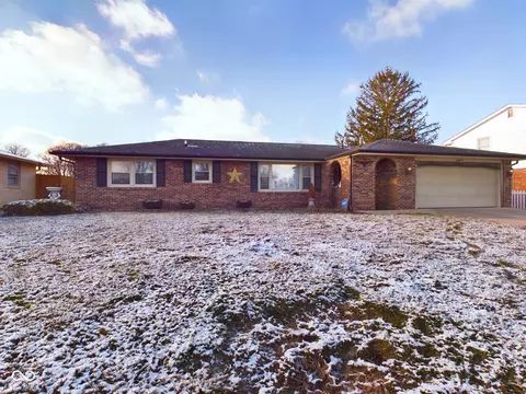 4013 Alpine Dr, Anderson, IN 46013