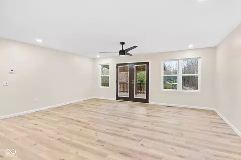 411 E Booe Rd, Austin, IN 47102 photo 10