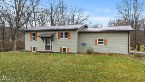 411 E Booe Rd, Austin, IN 47102 photo 2