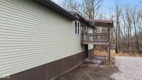 411 E Booe Rd, Austin, IN 47102 photo 3