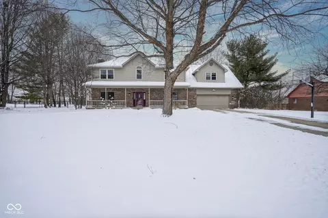 5484 Rockway Dr, New Palestine, IN 46163