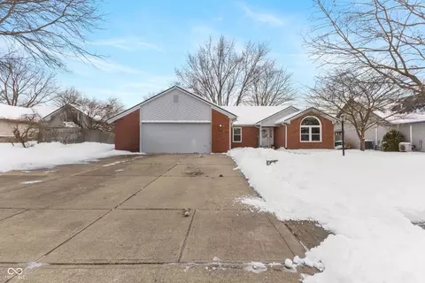 8552 Sunningdale Blvd, Indianapolis, IN 46234