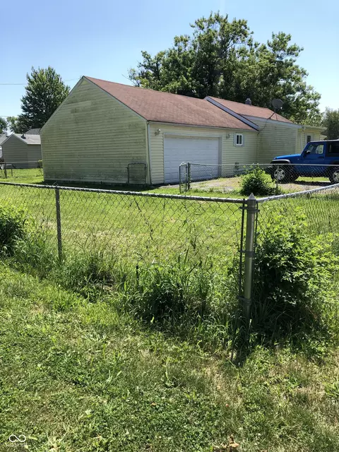1900 E 24th St, Muncie, IN 47302 photo 2