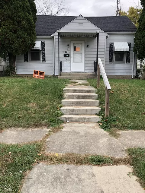2022 S Elm St, Muncie, IN 47302