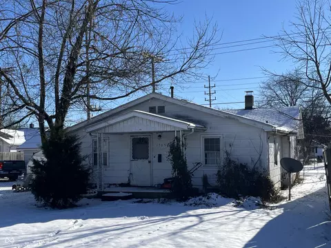 1705 W 11th St, Muncie, IN 47302