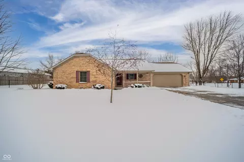 17 Fort St, Markleville, IN 46056