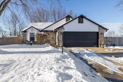 4200 Magnolia Dr, Franklin, IN 46131