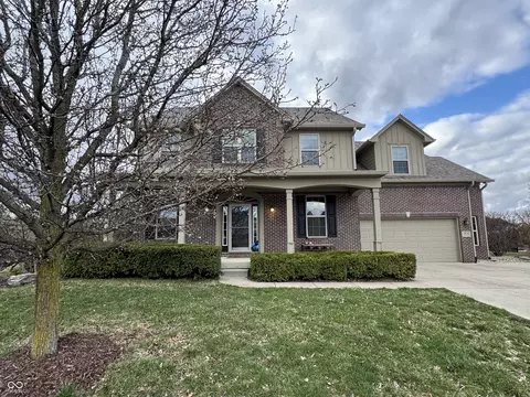 5876 Sunnyvale Dr, Bargersville, IN 46106