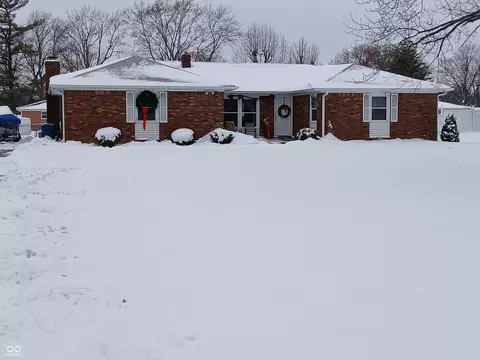 5240 N Broadmoor Plz, Indianapolis, IN 46228