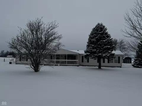 7600 Meadowview Ln, Martinsville, IN 46151