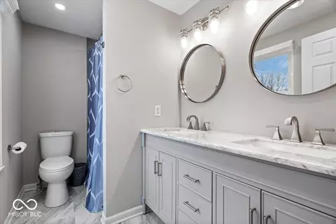 Bath - 7802 Hardwick Pl, Fishers, IN 46038 photo 4 of 4