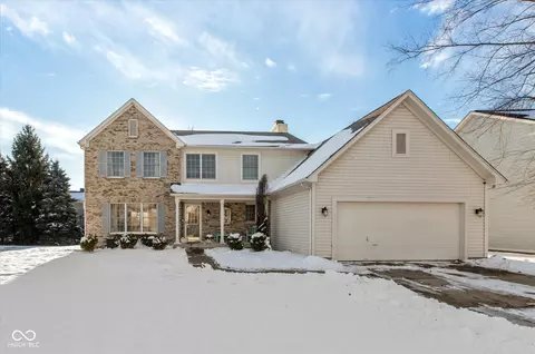 11850 Cobblestone Dr, Fishers, IN 46037