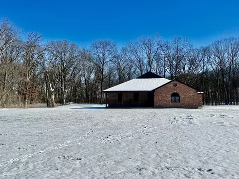 15730 N Charity Ln, Covington, IN 47932